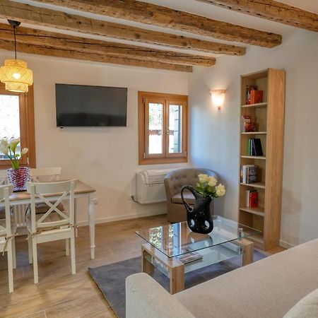 Ecco Suites Apartments Venedik Dış mekan fotoğraf
