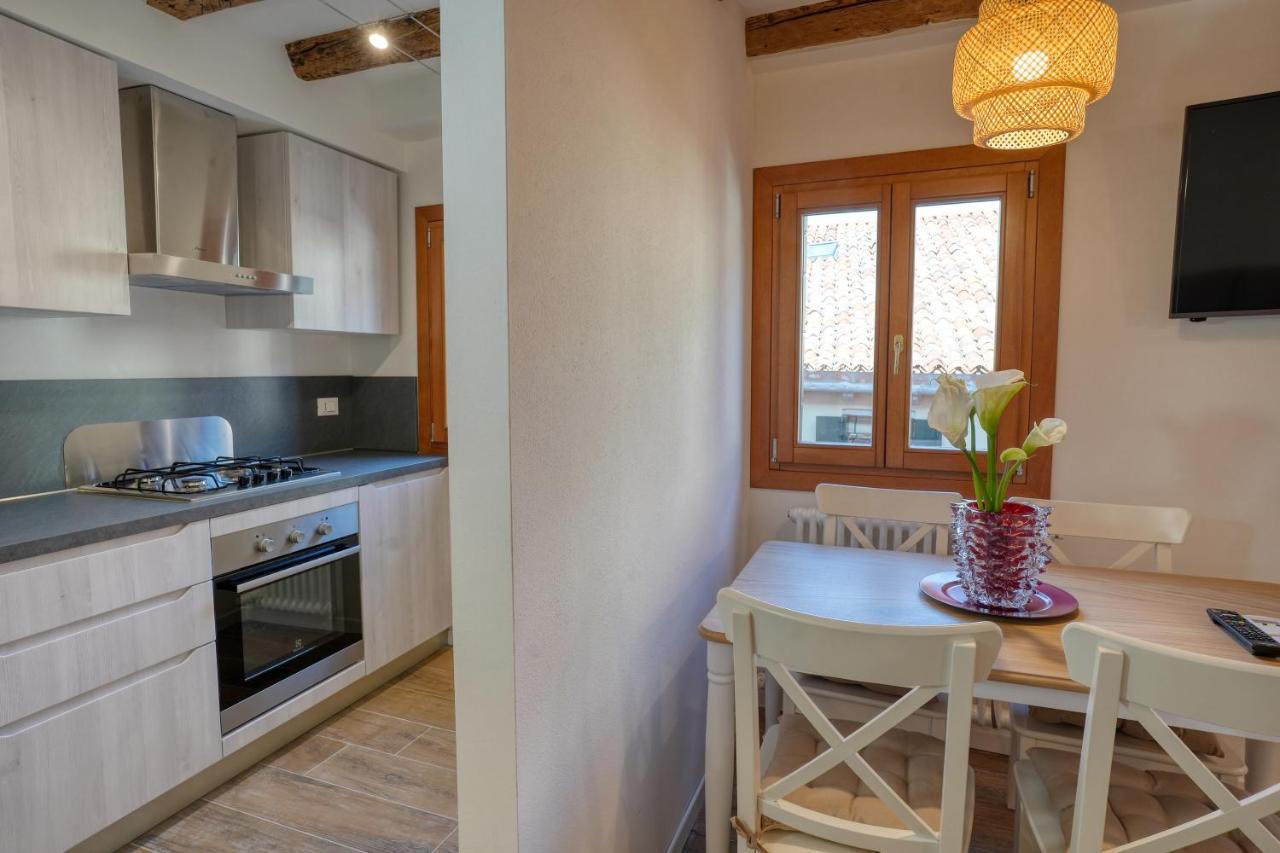 Ecco Suites Apartments Venedik Dış mekan fotoğraf
