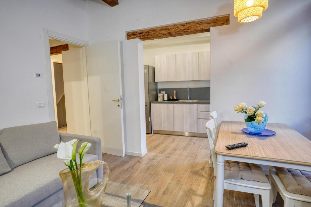 Ecco Suites Apartments Venedik Dış mekan fotoğraf