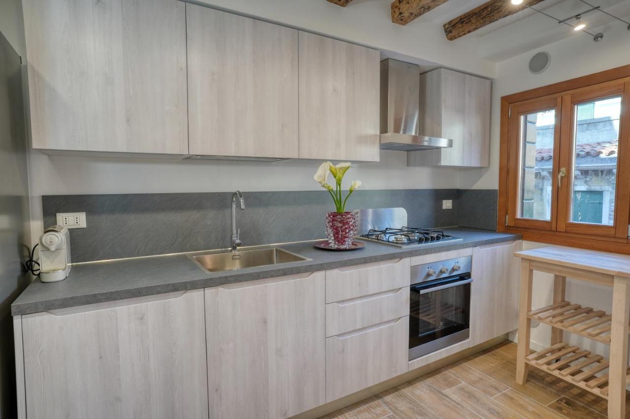 Ecco Suites Apartments Venedik Dış mekan fotoğraf