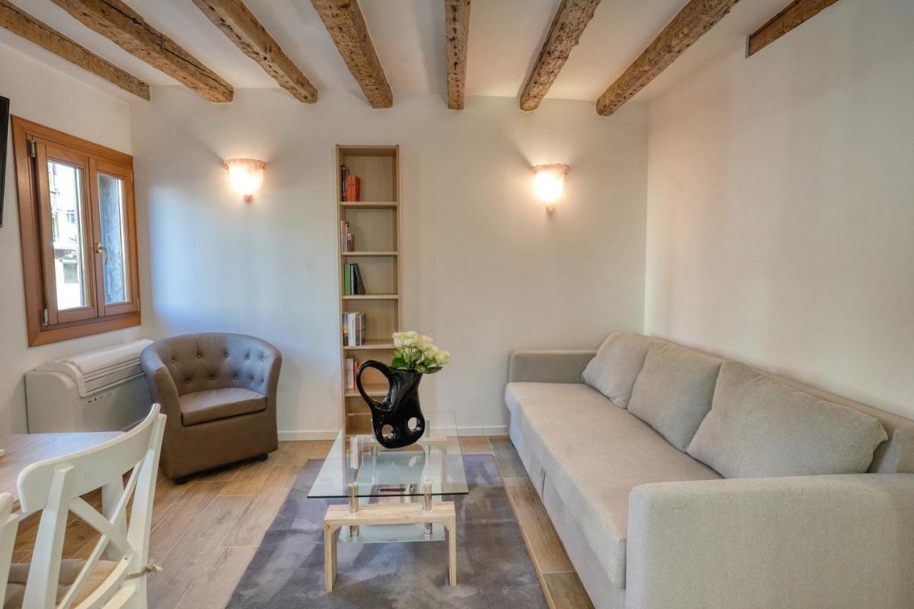 Ecco Suites Apartments Venedik Dış mekan fotoğraf