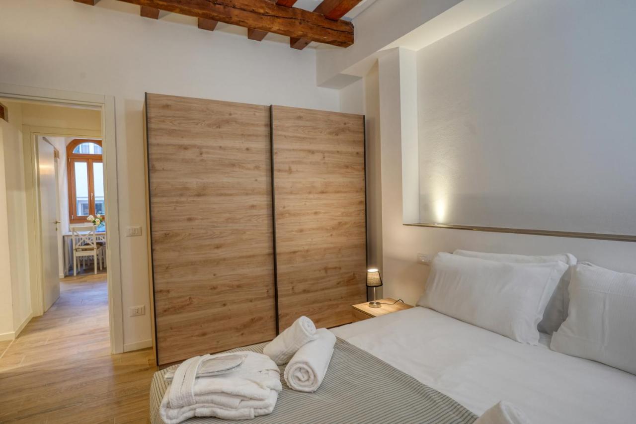 Ecco Suites Apartments Venedik Dış mekan fotoğraf