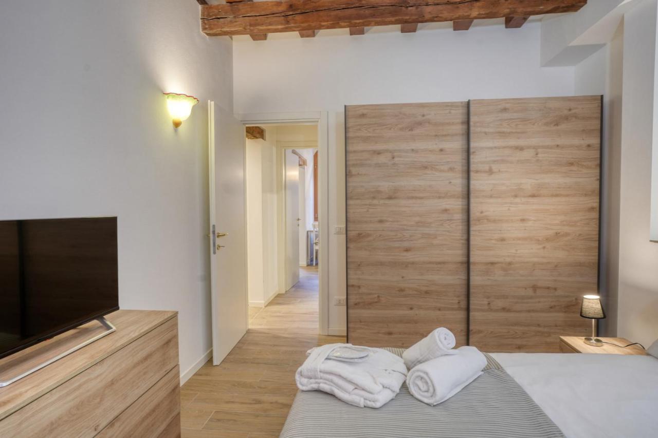 Ecco Suites Apartments Venedik Dış mekan fotoğraf