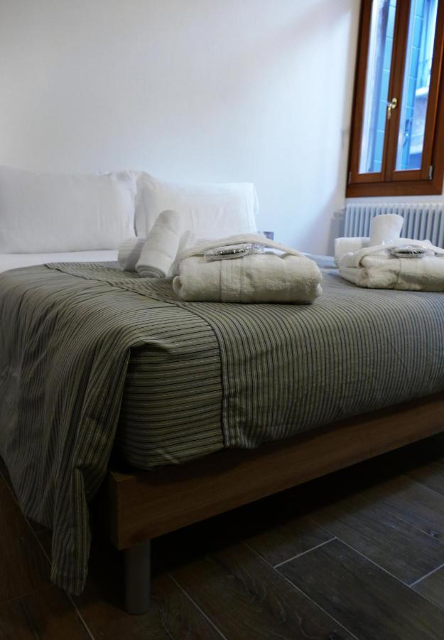Ecco Suites Apartments Venedik Dış mekan fotoğraf