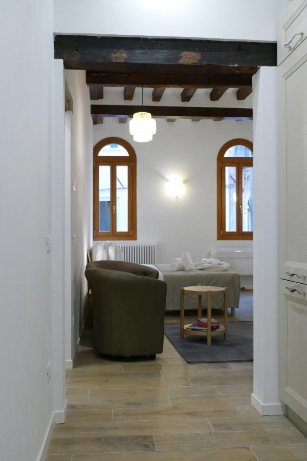 Ecco Suites Apartments Venedik Dış mekan fotoğraf