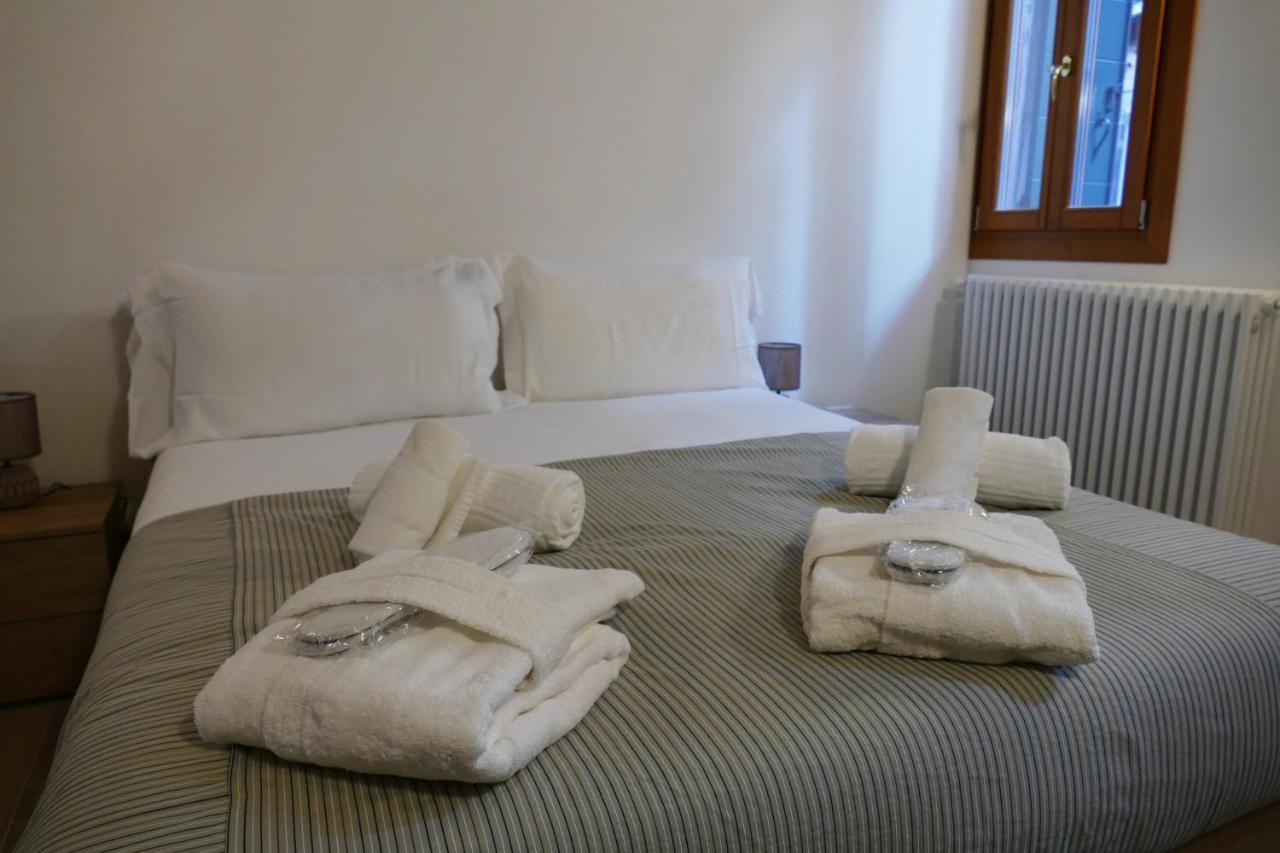 Ecco Suites Apartments Venedik Dış mekan fotoğraf