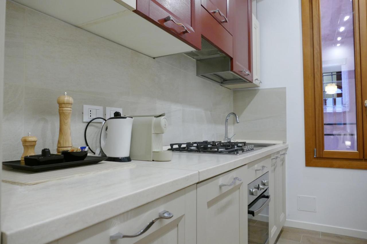 Ecco Suites Apartments Venedik Dış mekan fotoğraf