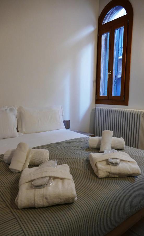 Ecco Suites Apartments Venedik Dış mekan fotoğraf